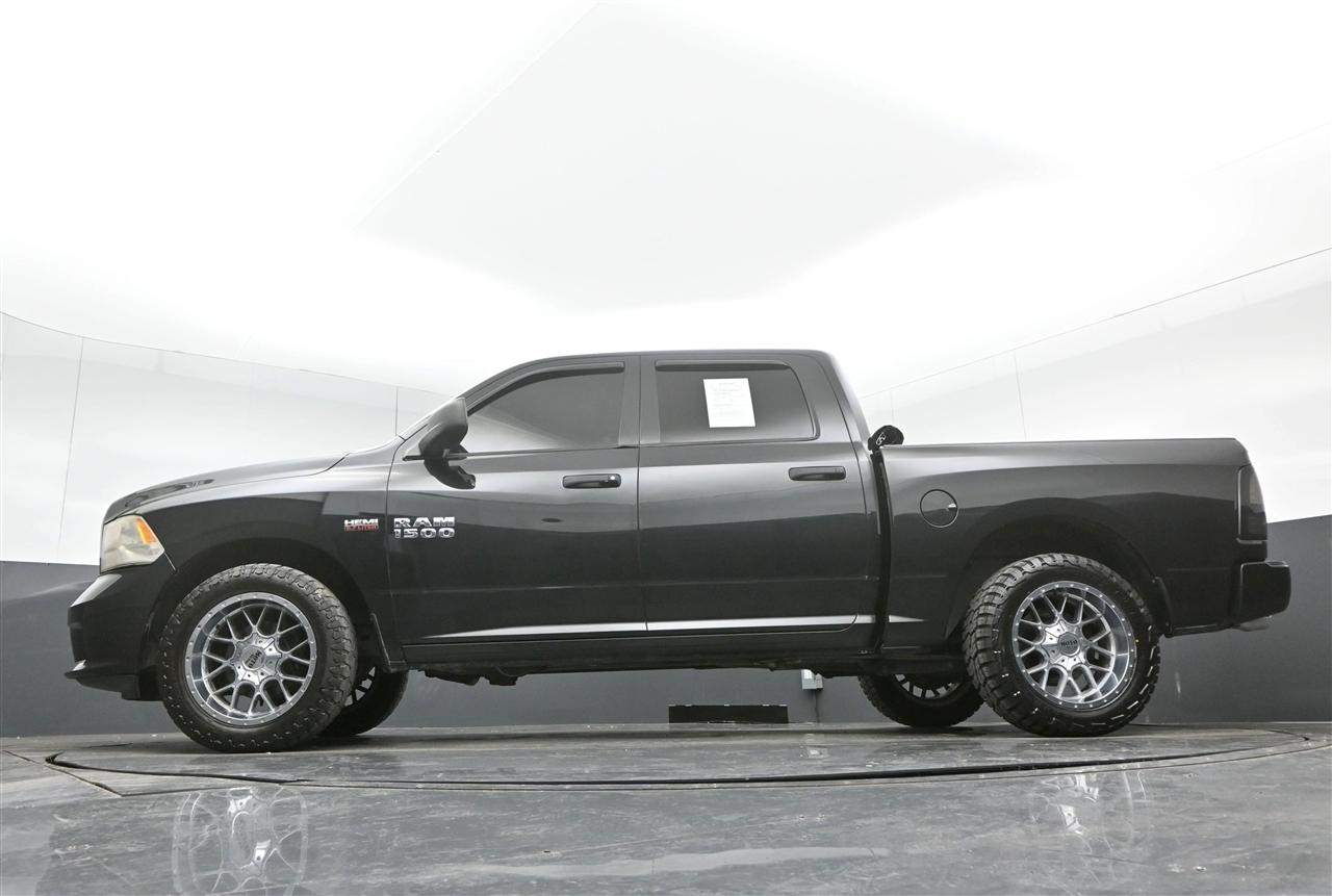 RAM 1500 Tradesman Crew Cab SWB 2WD 2017