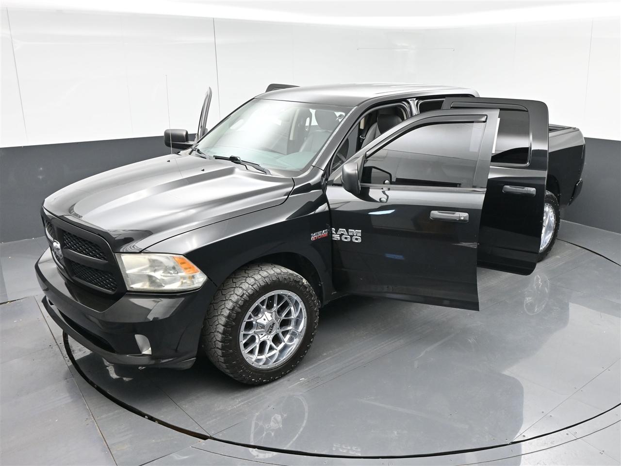 RAM 1500 Tradesman Crew Cab SWB 2WD 2017