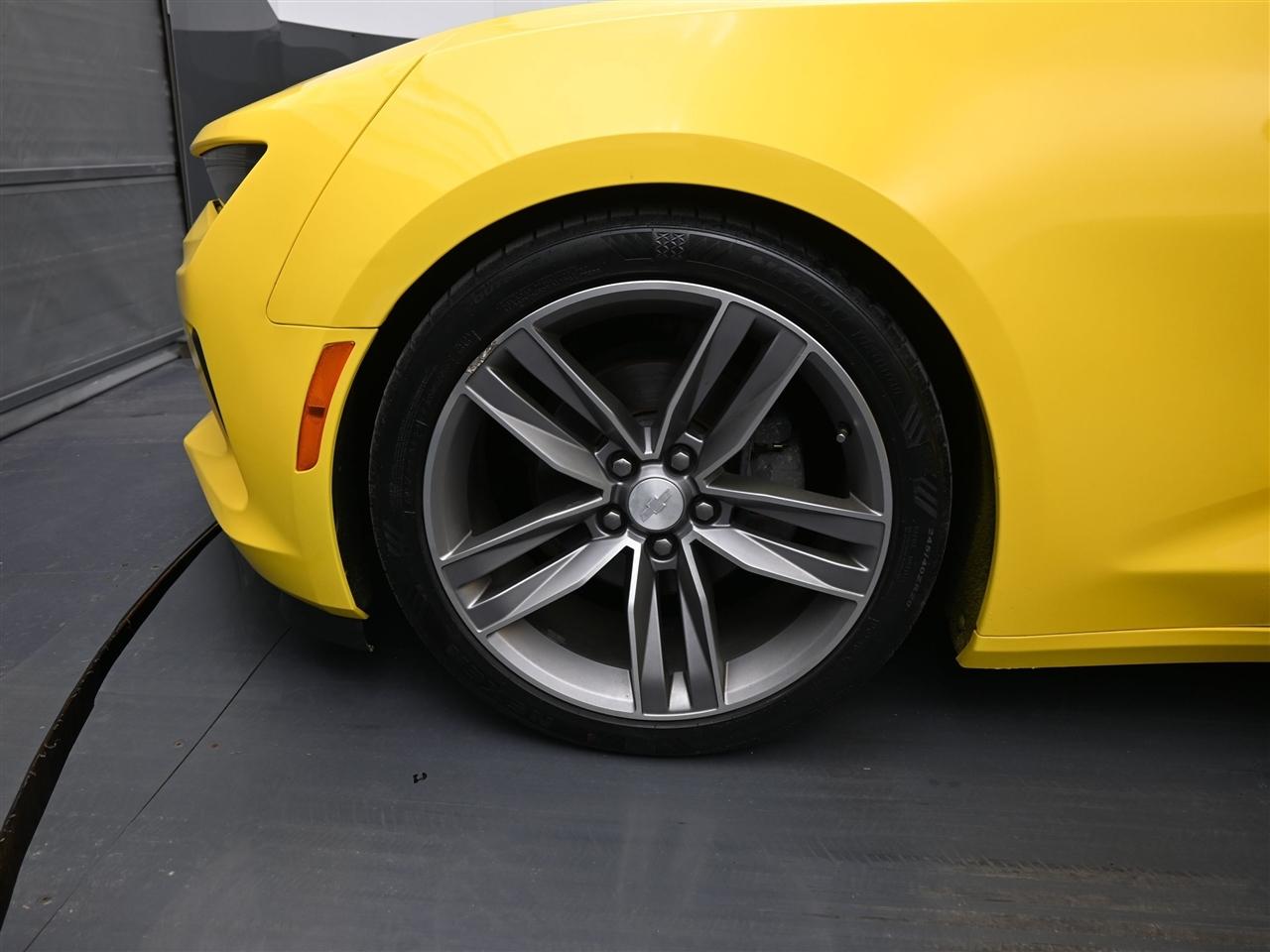 Chevrolet Camaro 1LT Coupe 8A 2018