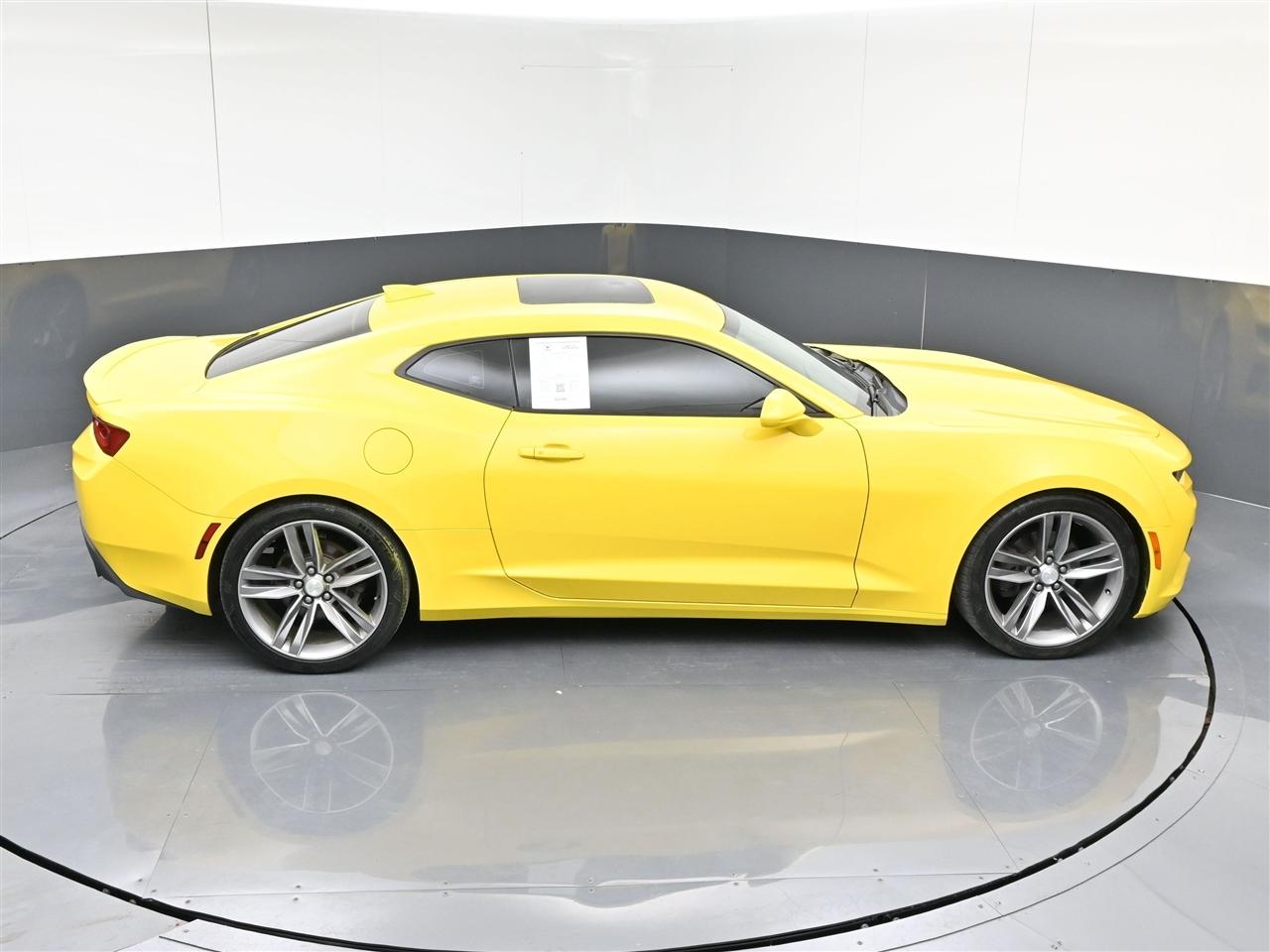 Chevrolet Camaro 1LT Coupe 8A 2018