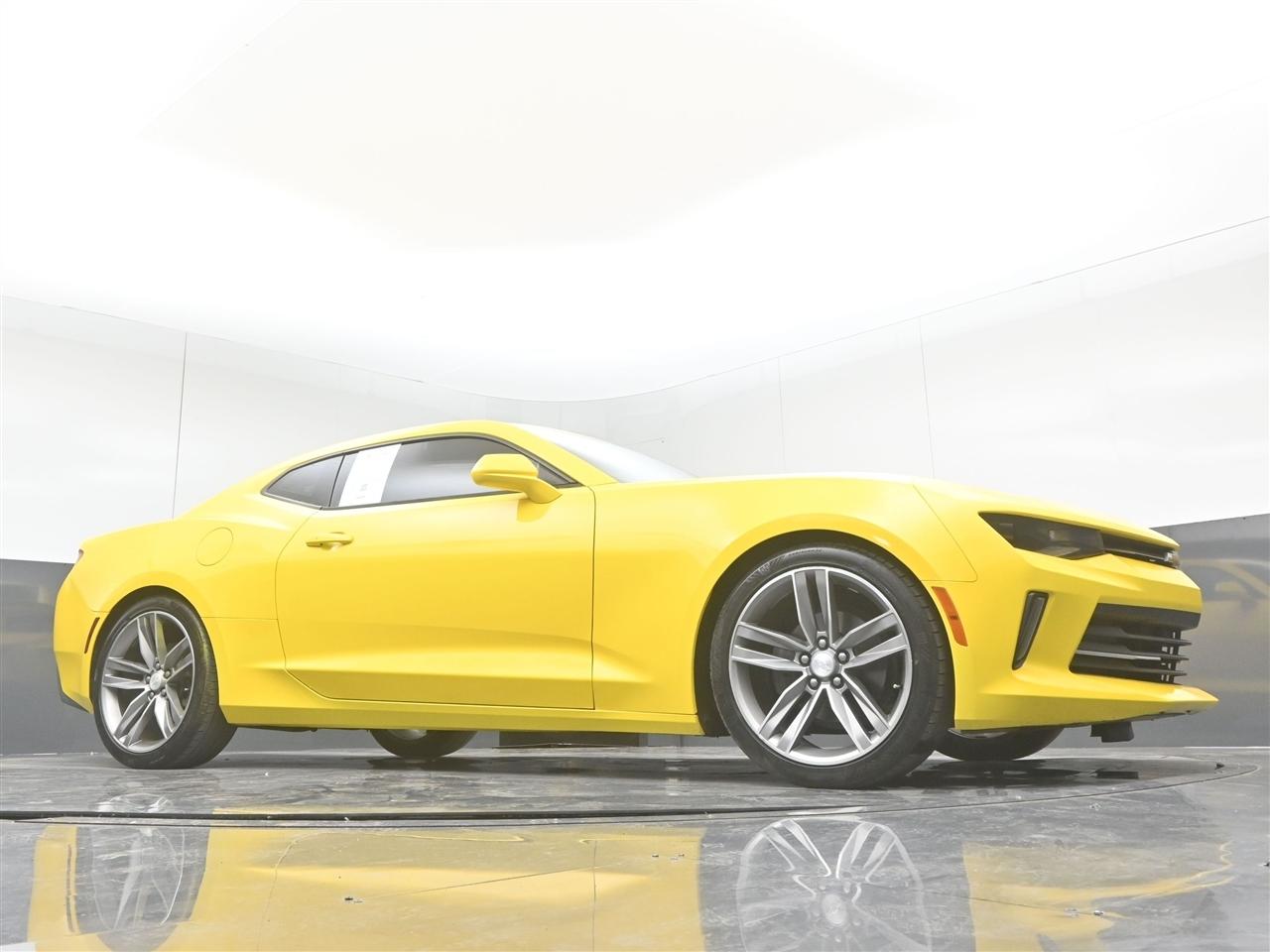 Chevrolet Camaro 1LT Coupe 8A 2018