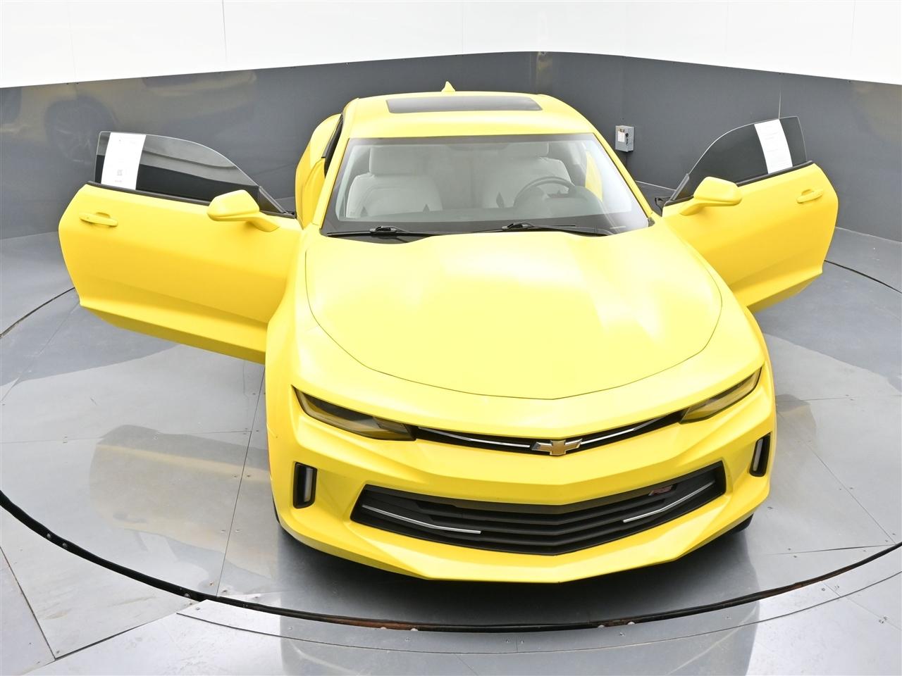 Chevrolet Camaro 1LT Coupe 8A 2018