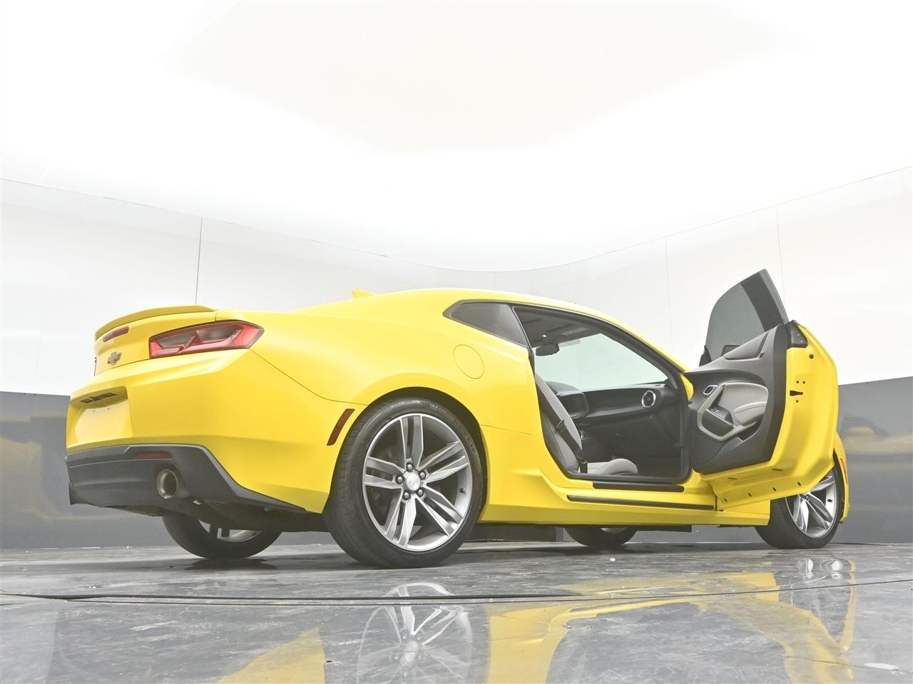 Chevrolet Camaro 1LT Coupe 8A 2018