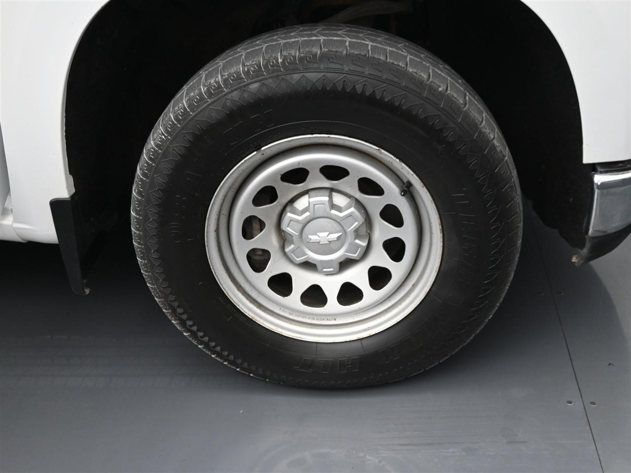 Chevrolet Silverado 1500 Work Truck Crew Cab Long Box 4WD 2020