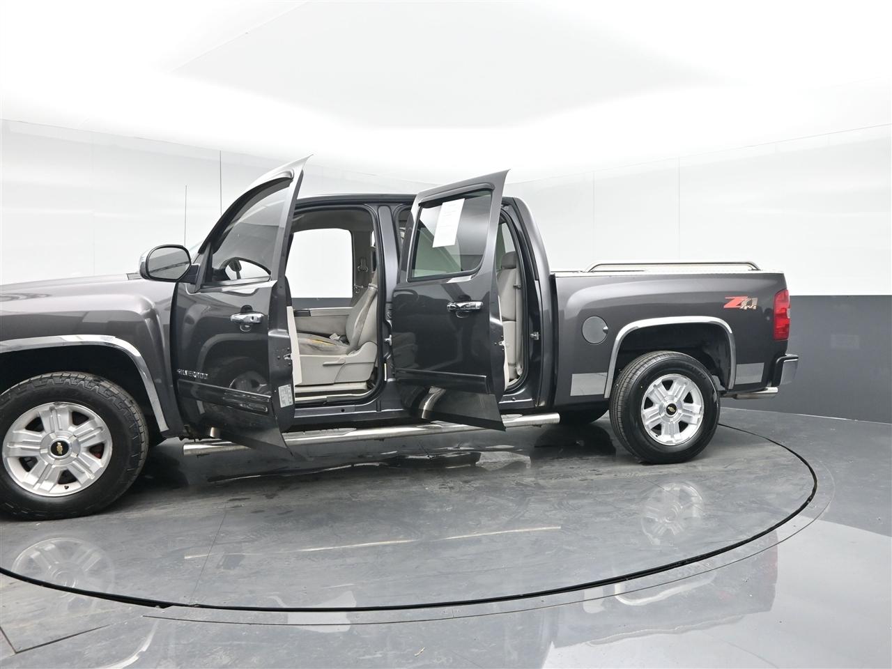 Chevrolet Silverado 1500 LT1 Crew Cab 4WD 2010