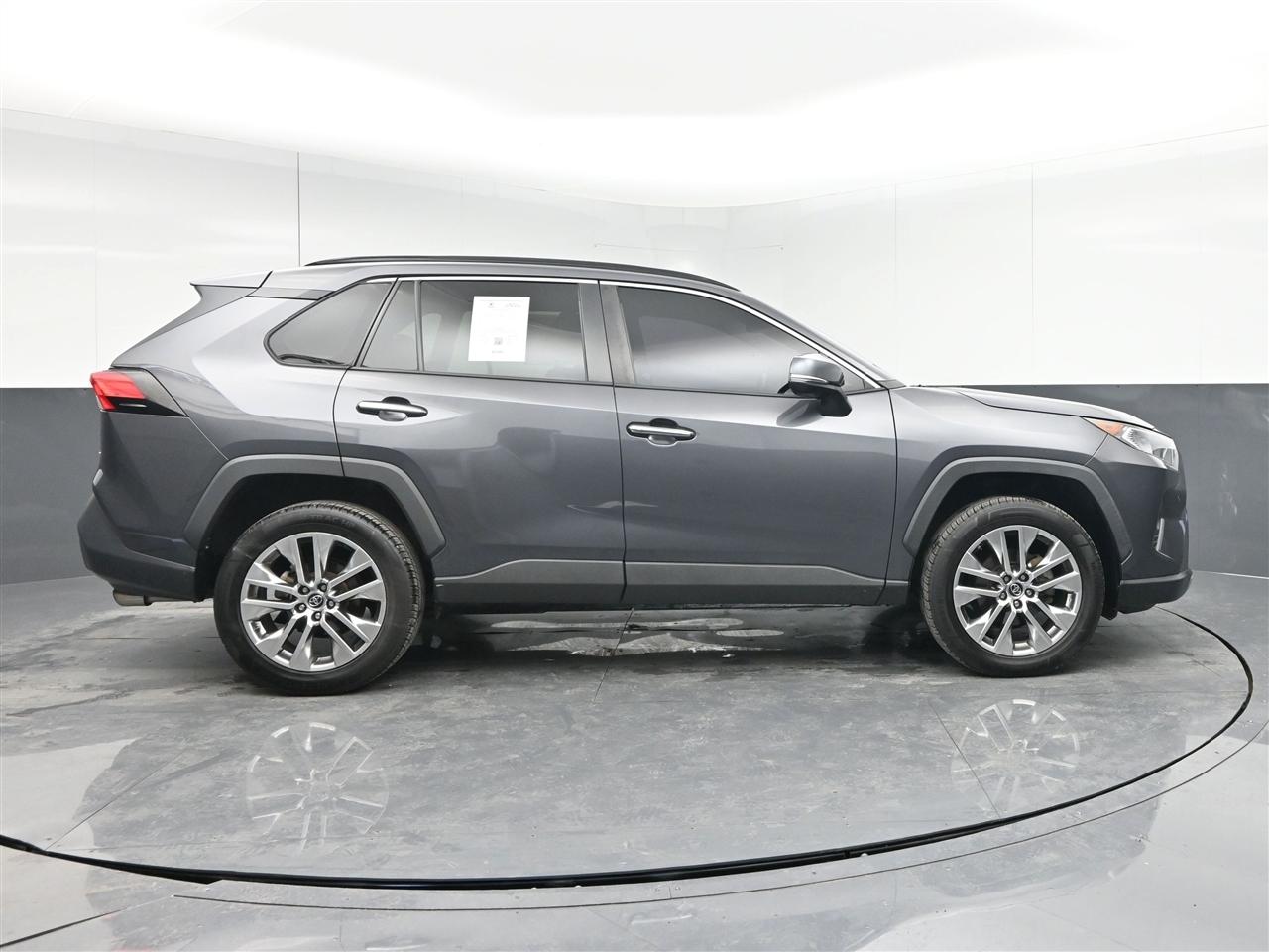 Toyota RAV4 Limited AWD 2019