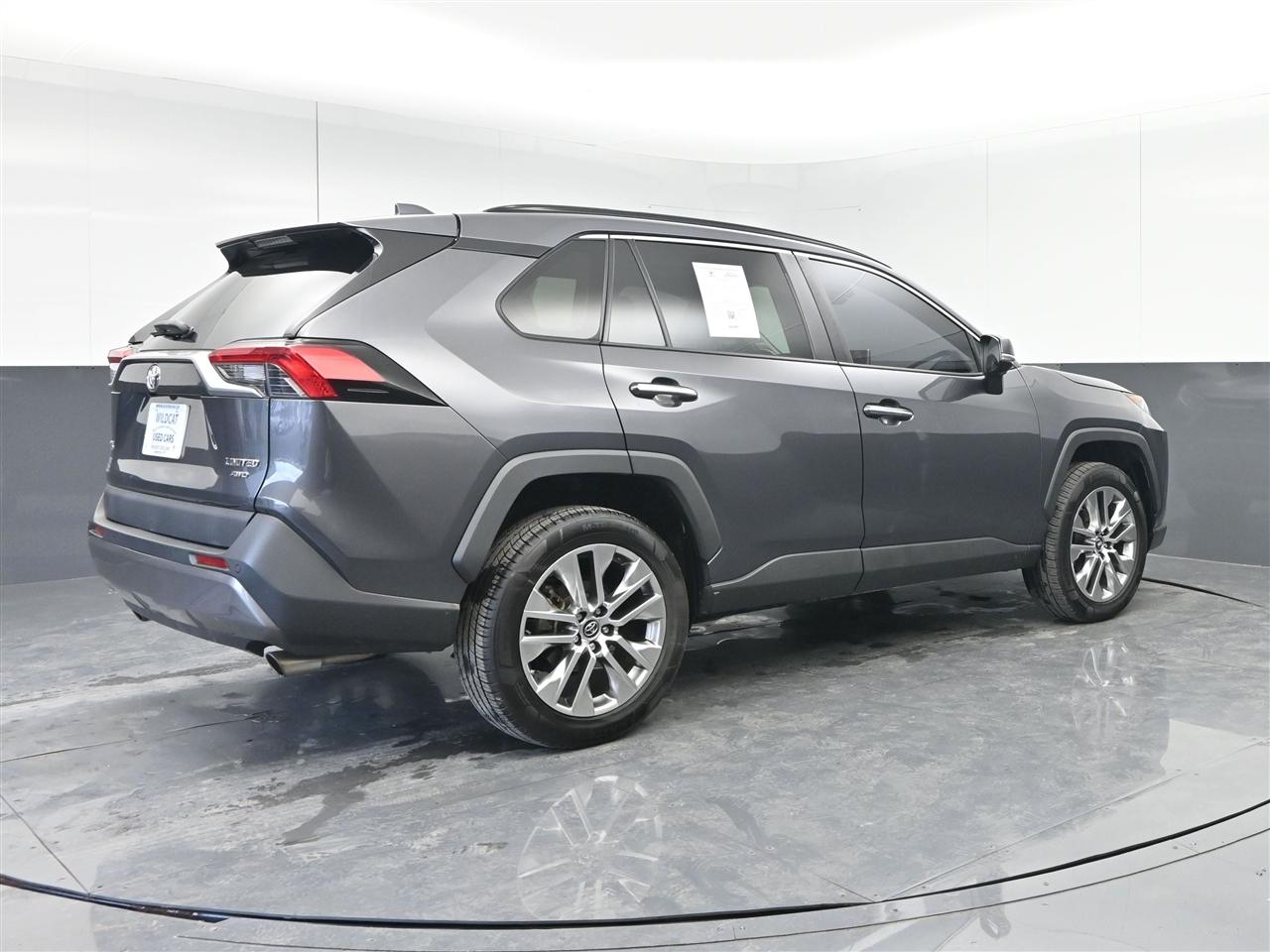 Toyota RAV4 Limited AWD 2019