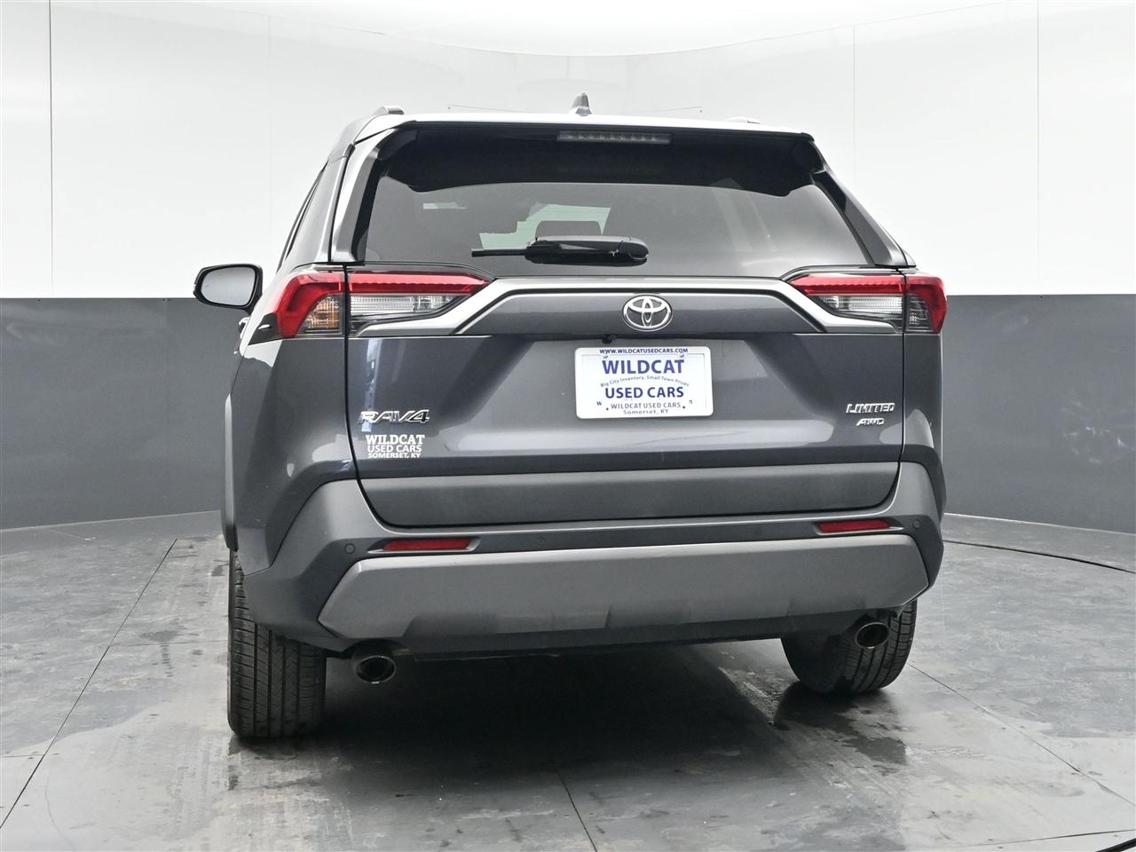 Toyota RAV4 Limited AWD 2019