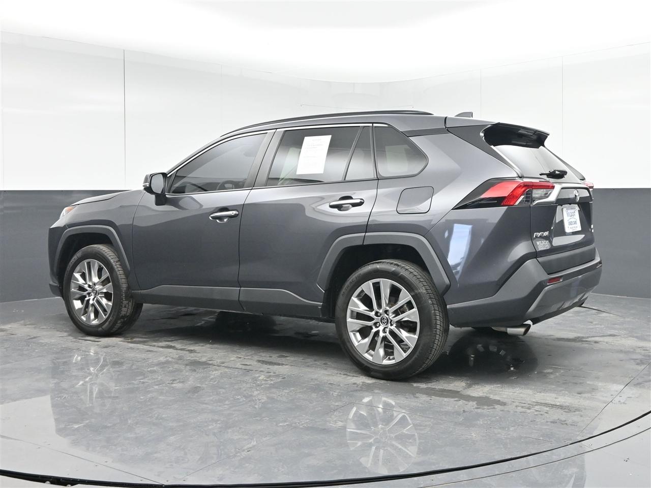 Toyota RAV4 Limited AWD 2019