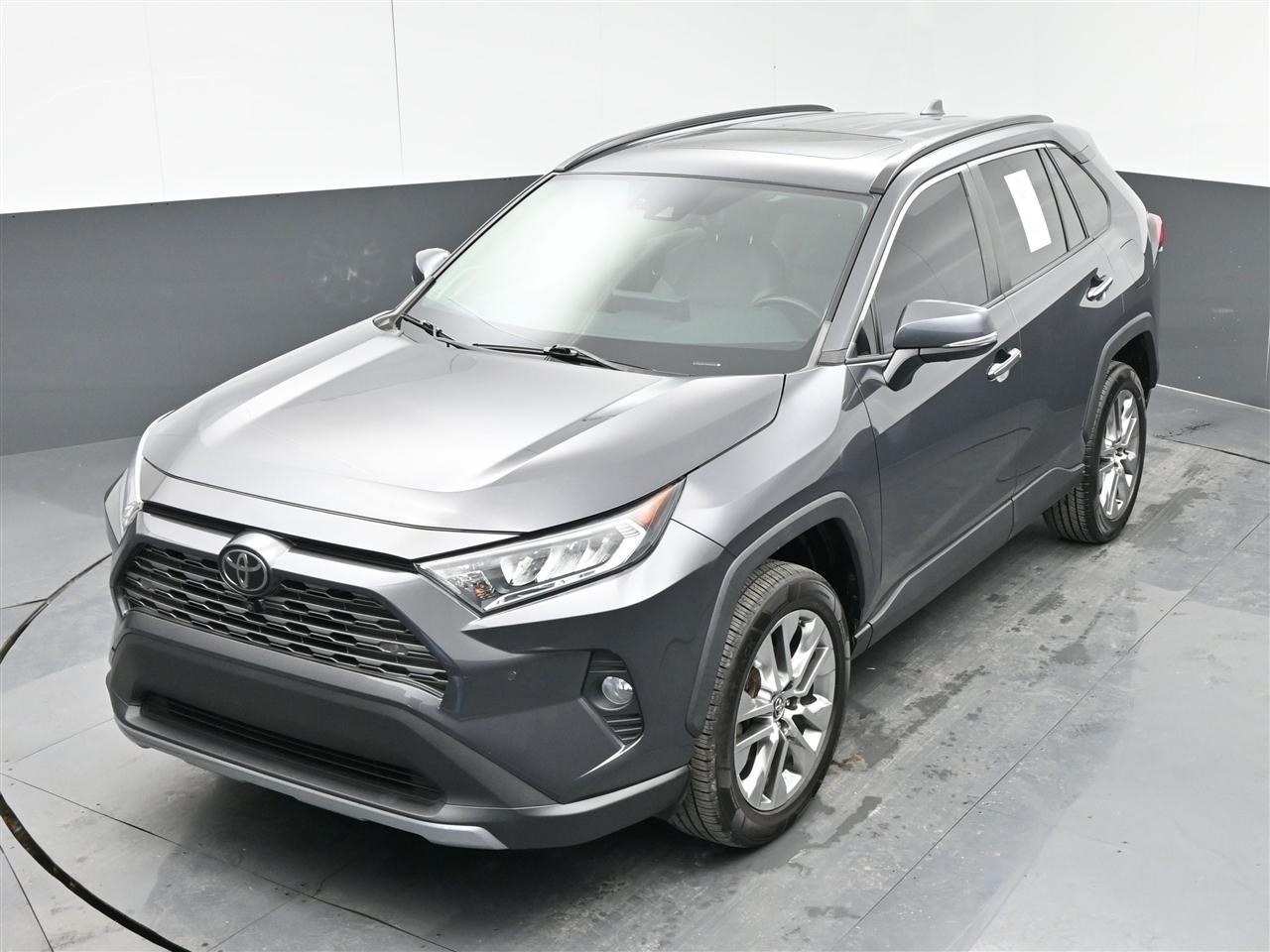Toyota RAV4 Limited AWD 2019