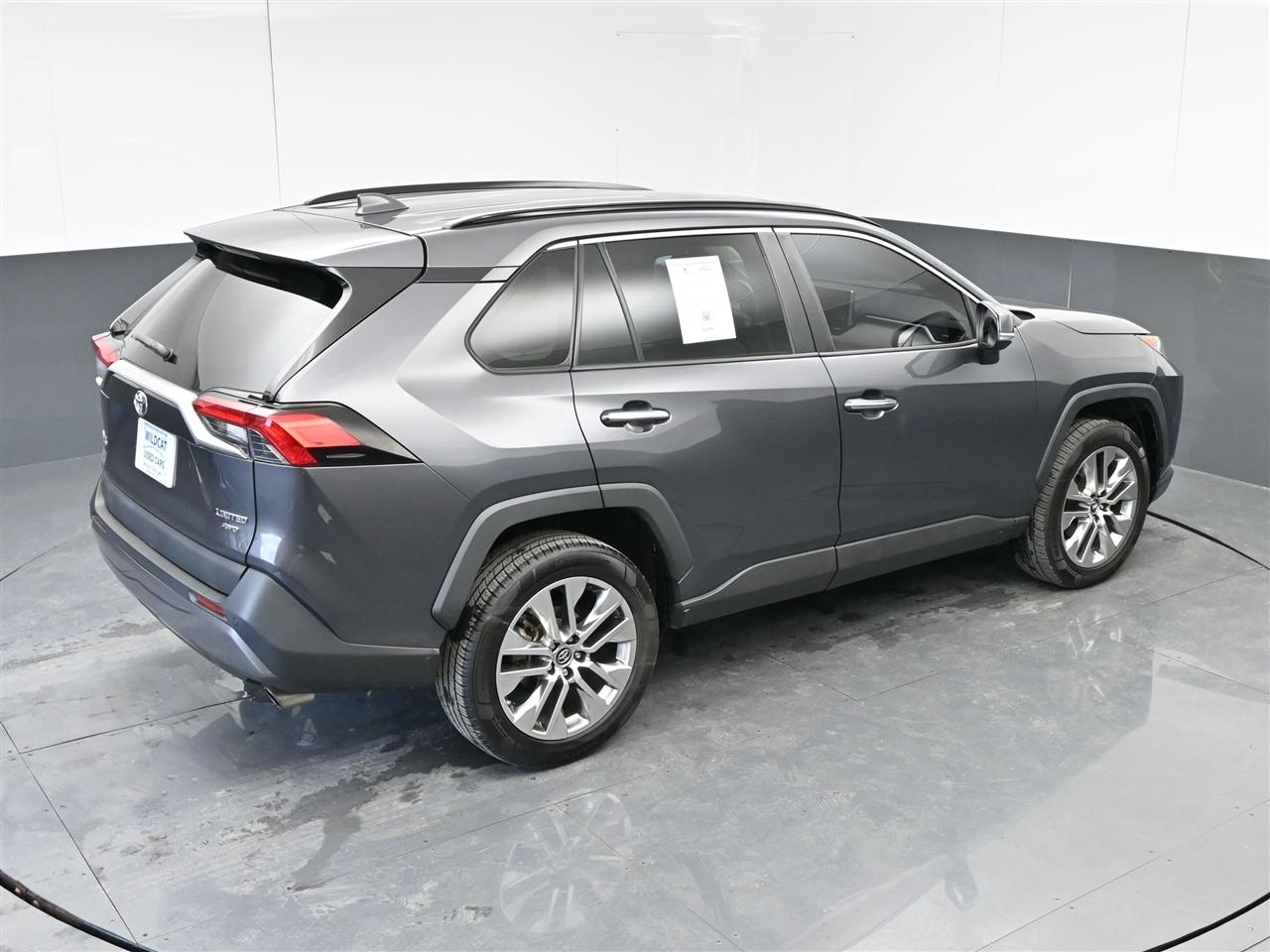 Toyota RAV4 Limited AWD 2019