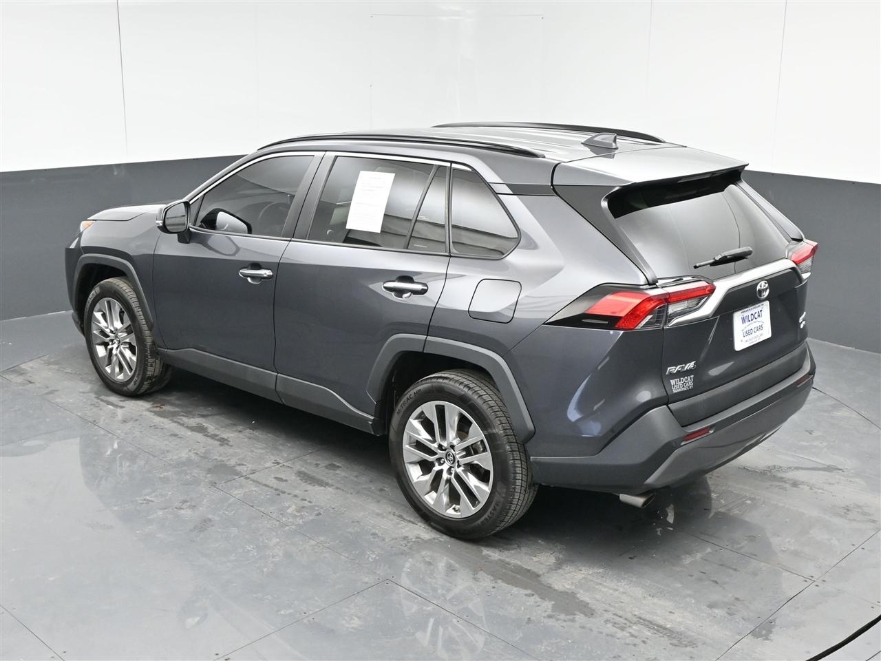 Toyota RAV4 Limited AWD 2019