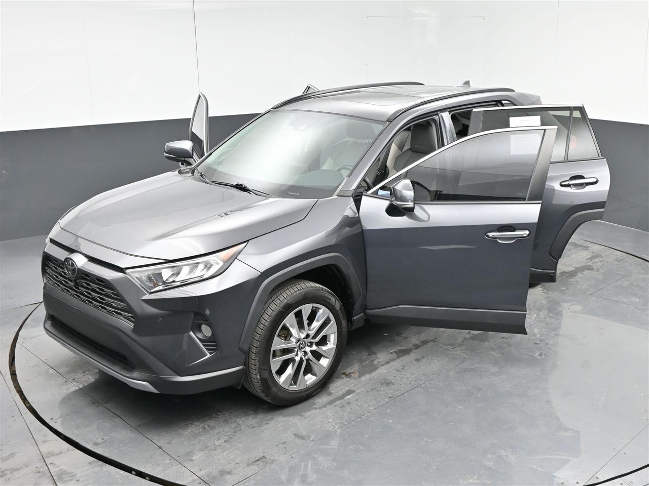 Toyota RAV4 Limited AWD 2019