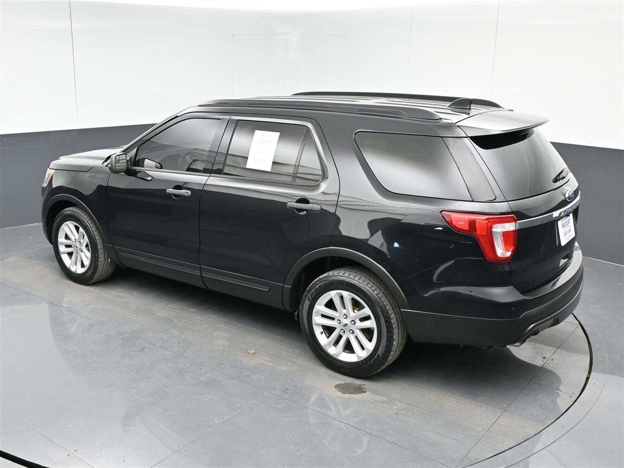 Ford Explorer Base 4WD 2016