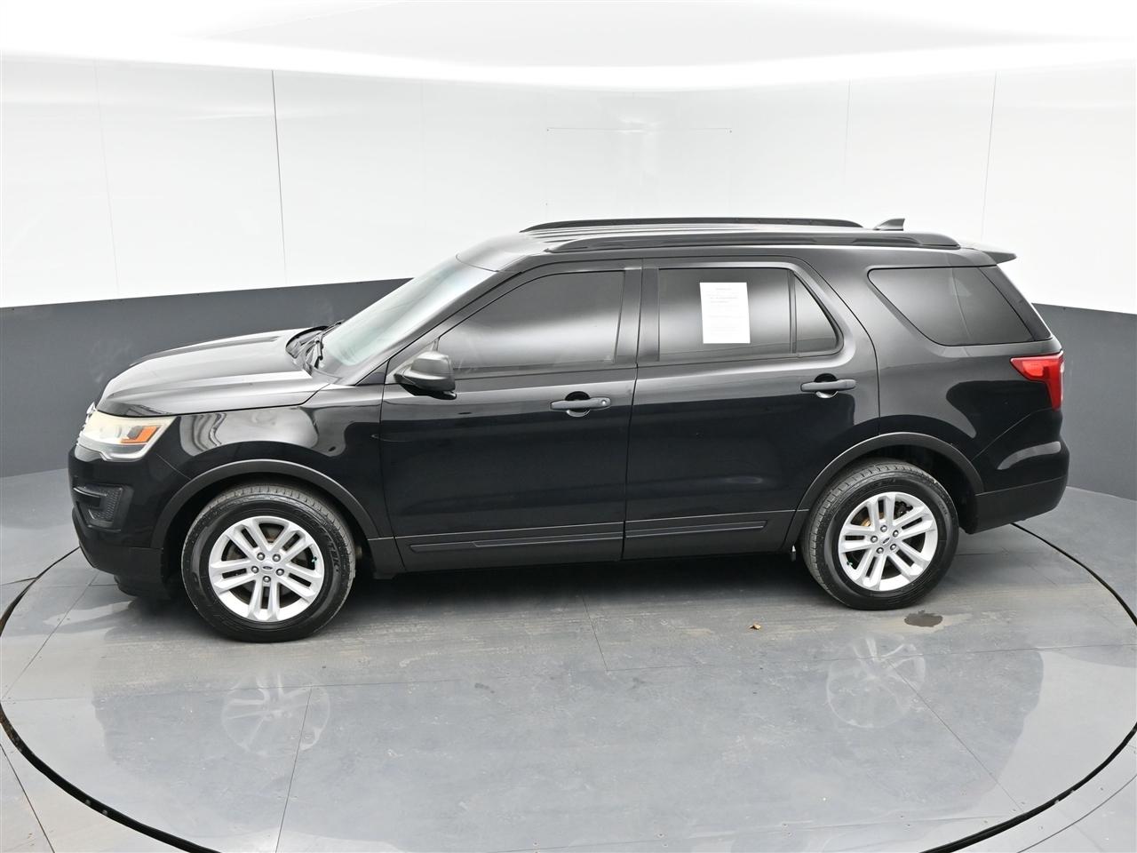 Ford Explorer Base 4WD 2016