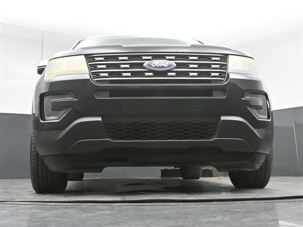 Ford Explorer Base 4WD 2016