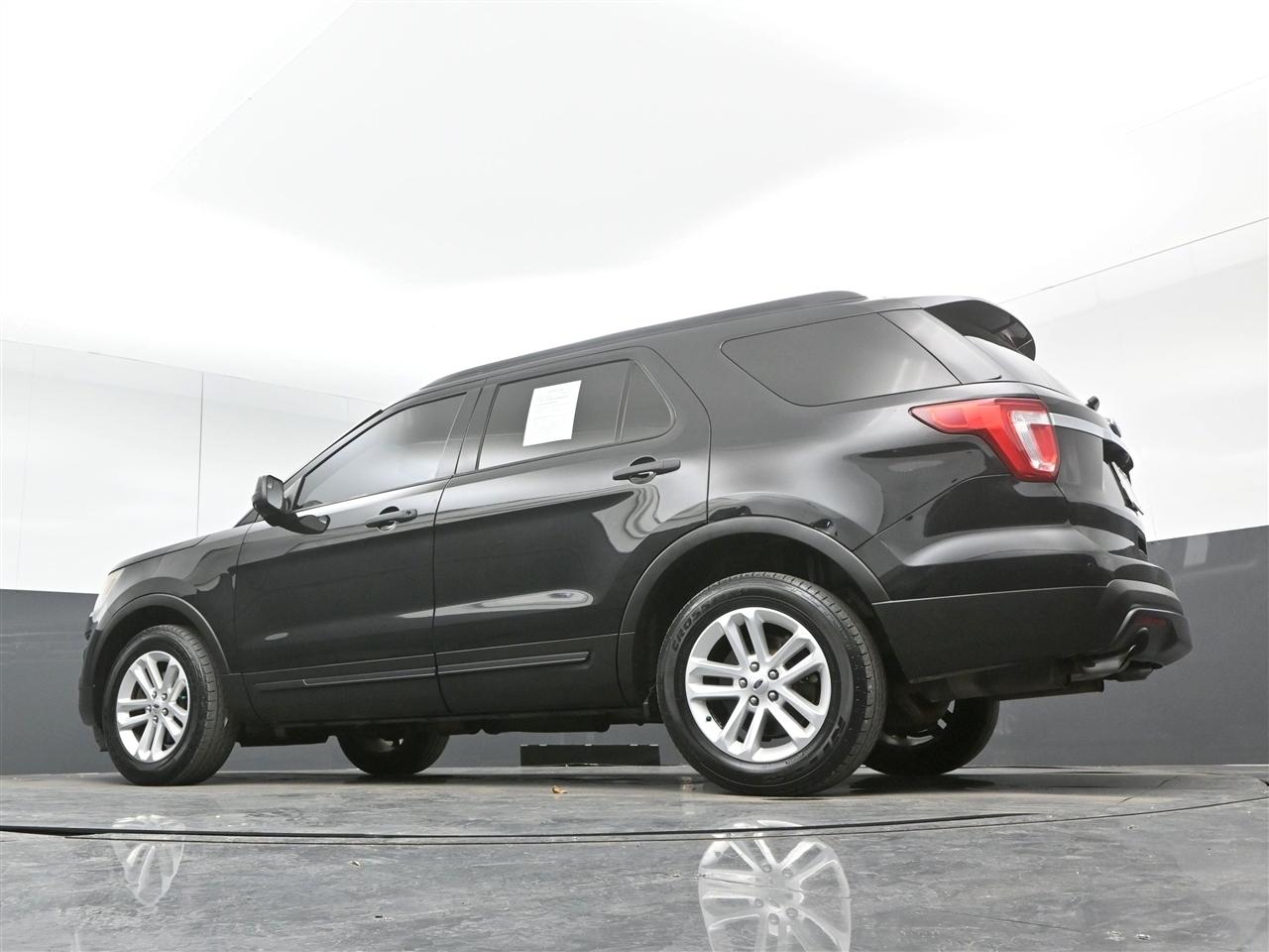 Ford Explorer Base 4WD 2016