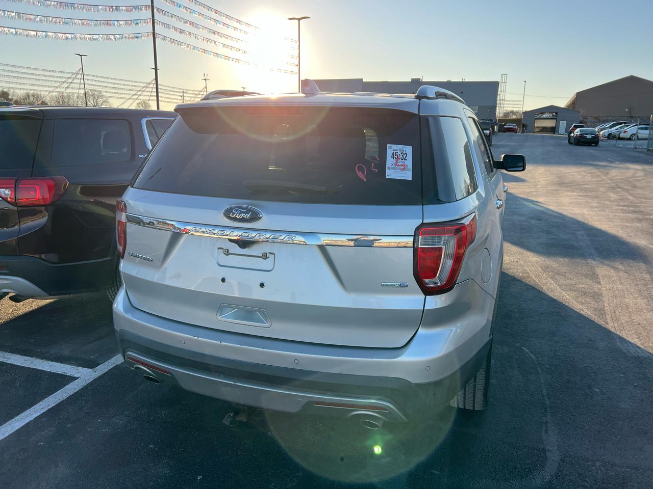 Ford Explorer Limited 4WD 2016