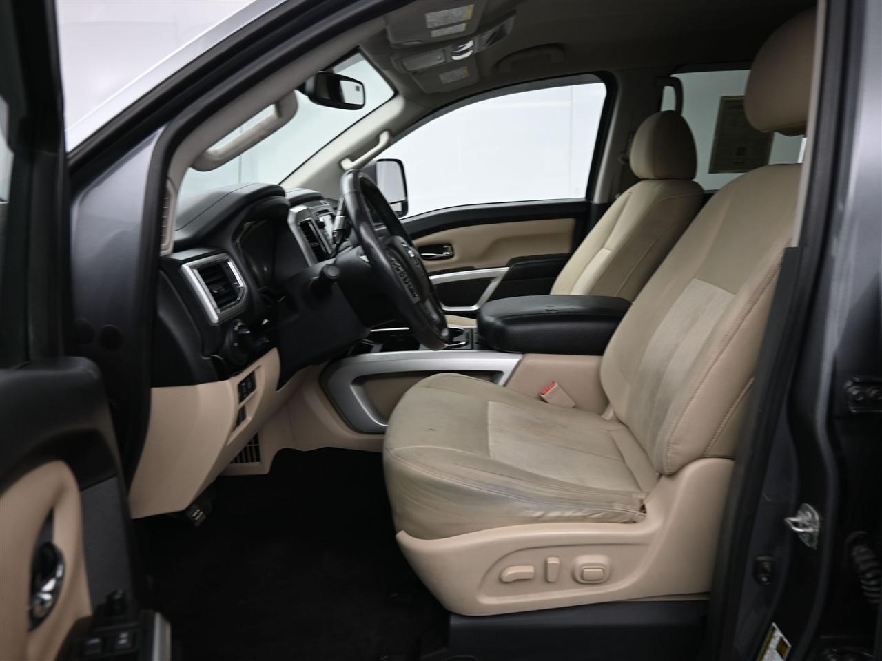 Nissan Titan XD SV 2WD Diesel 2016