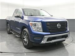 2020 Nissan Titan 