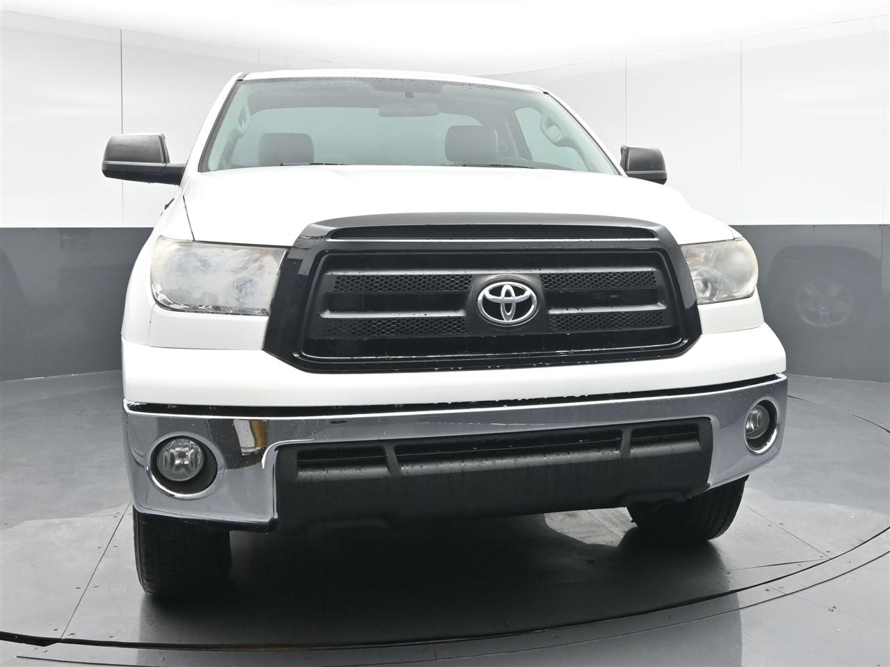 Toyota Tundra Tundra-Grade 4.0L 2WD 2011