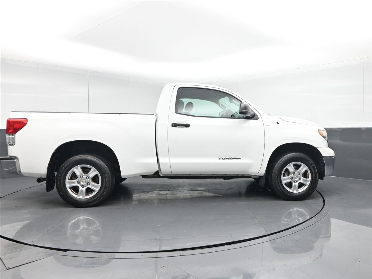 Toyota Tundra Tundra-Grade 4.0L 2WD 2011