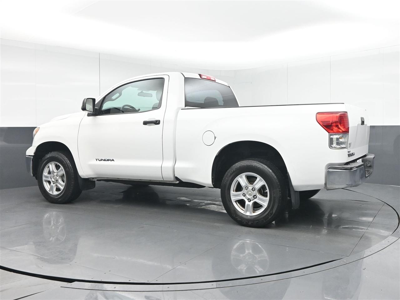 Toyota Tundra Tundra-Grade 4.0L 2WD 2011