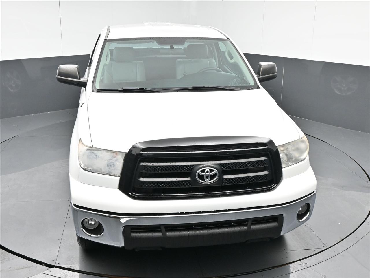 Toyota Tundra Tundra-Grade 4.0L 2WD 2011
