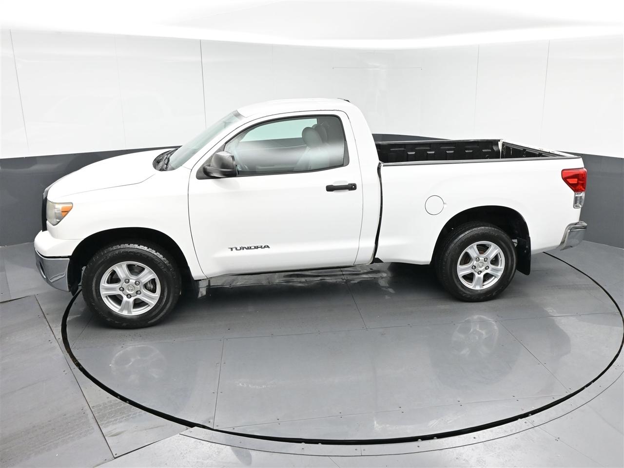 Toyota Tundra Tundra-Grade 4.0L 2WD 2011