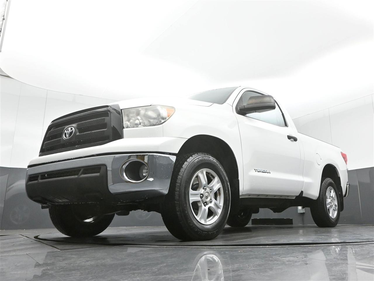 Toyota Tundra Tundra-Grade 4.0L 2WD 2011