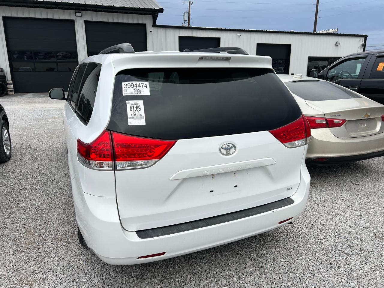Toyota Sienna LE FWD 8-Passenger V6 2012