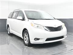 2012 Toyota Sienna 