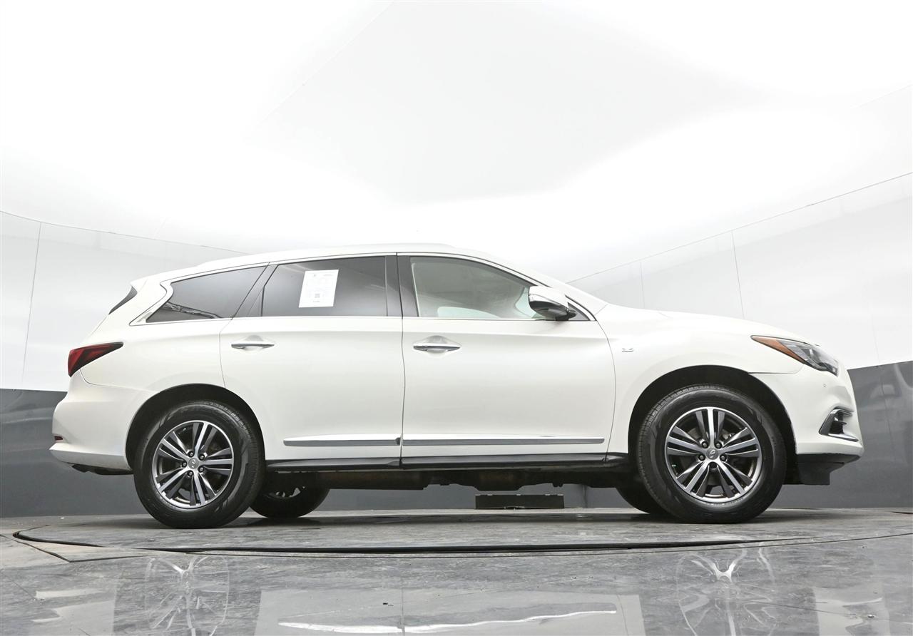 Infiniti QX60 Base AWD 2017