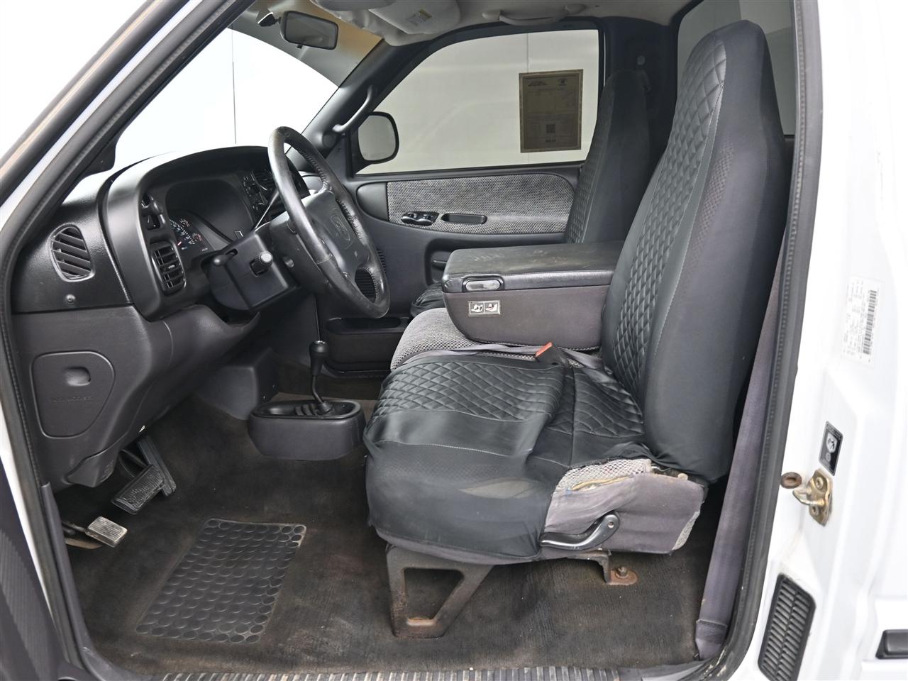 Dodge Ram 1500 Reg. Cab 8-ft. Bed 4WD 1998