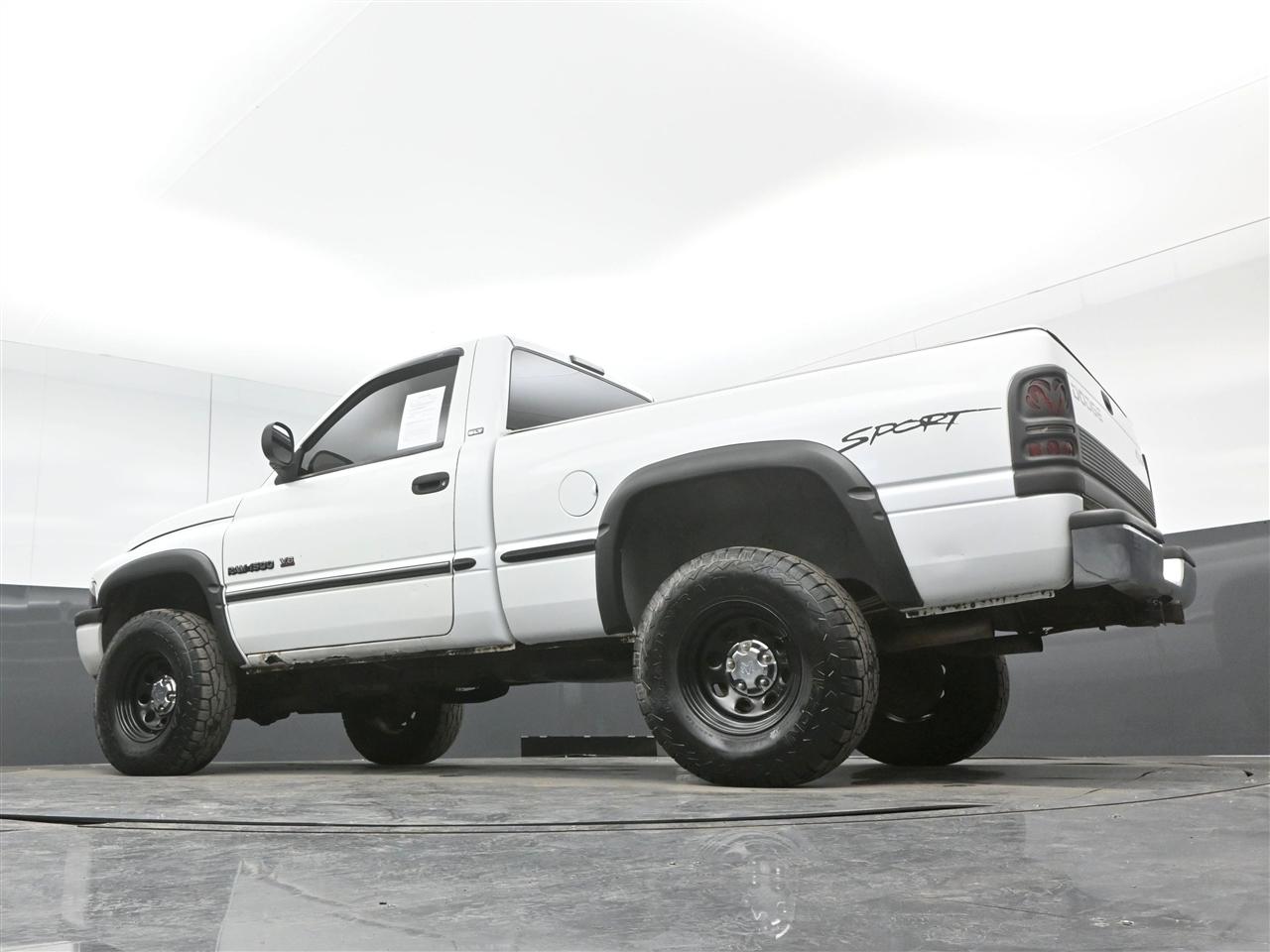 Dodge Ram 1500 Reg. Cab 8-ft. Bed 4WD 1998