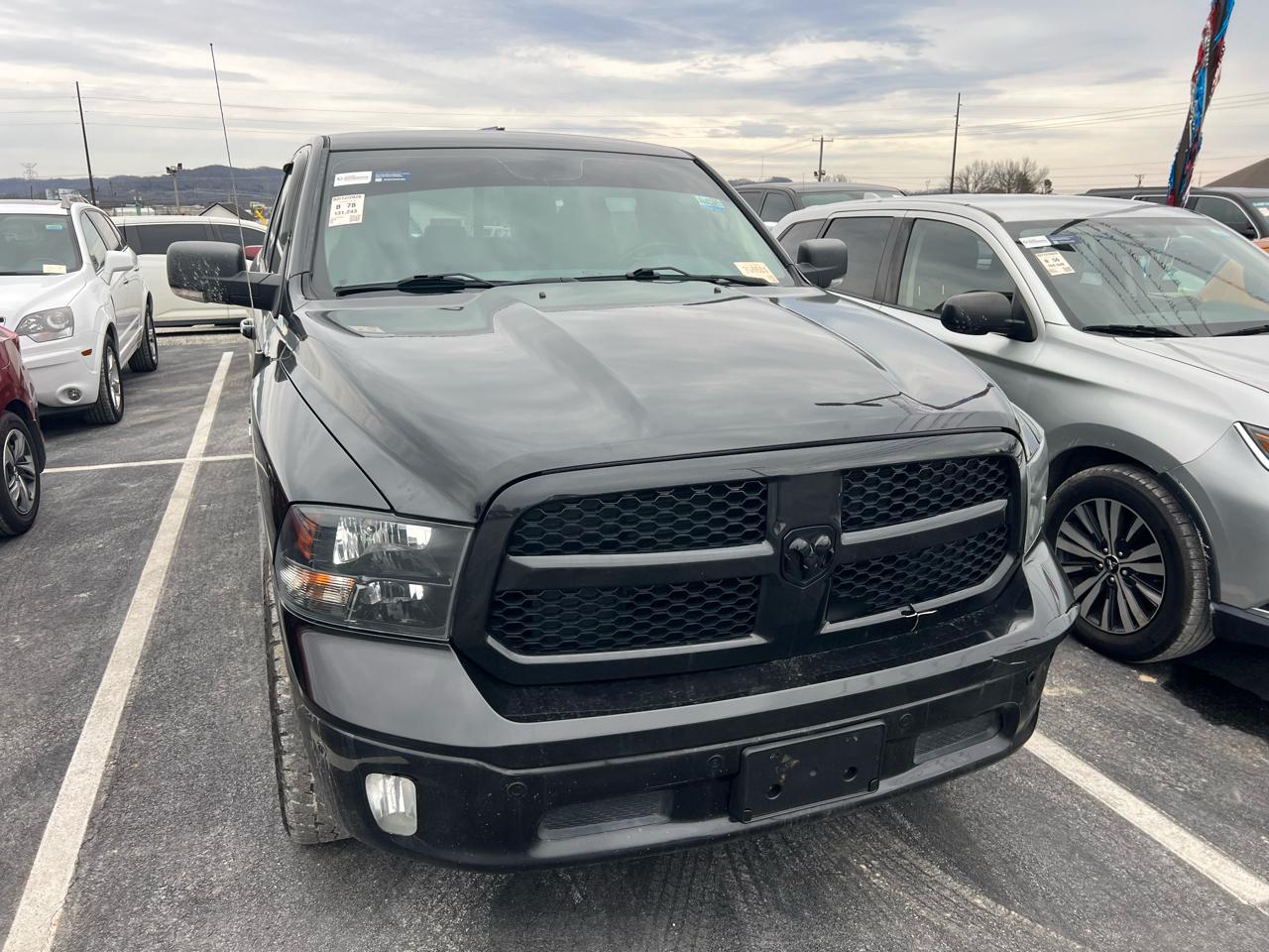RAM 1500 SLT Crew Cab SWB 4WD 2018