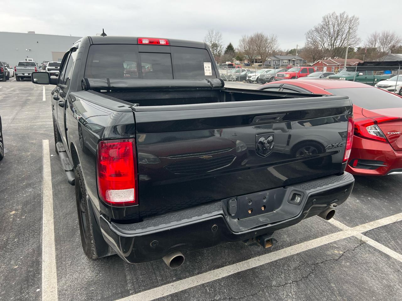 RAM 1500 SLT Crew Cab SWB 4WD 2018