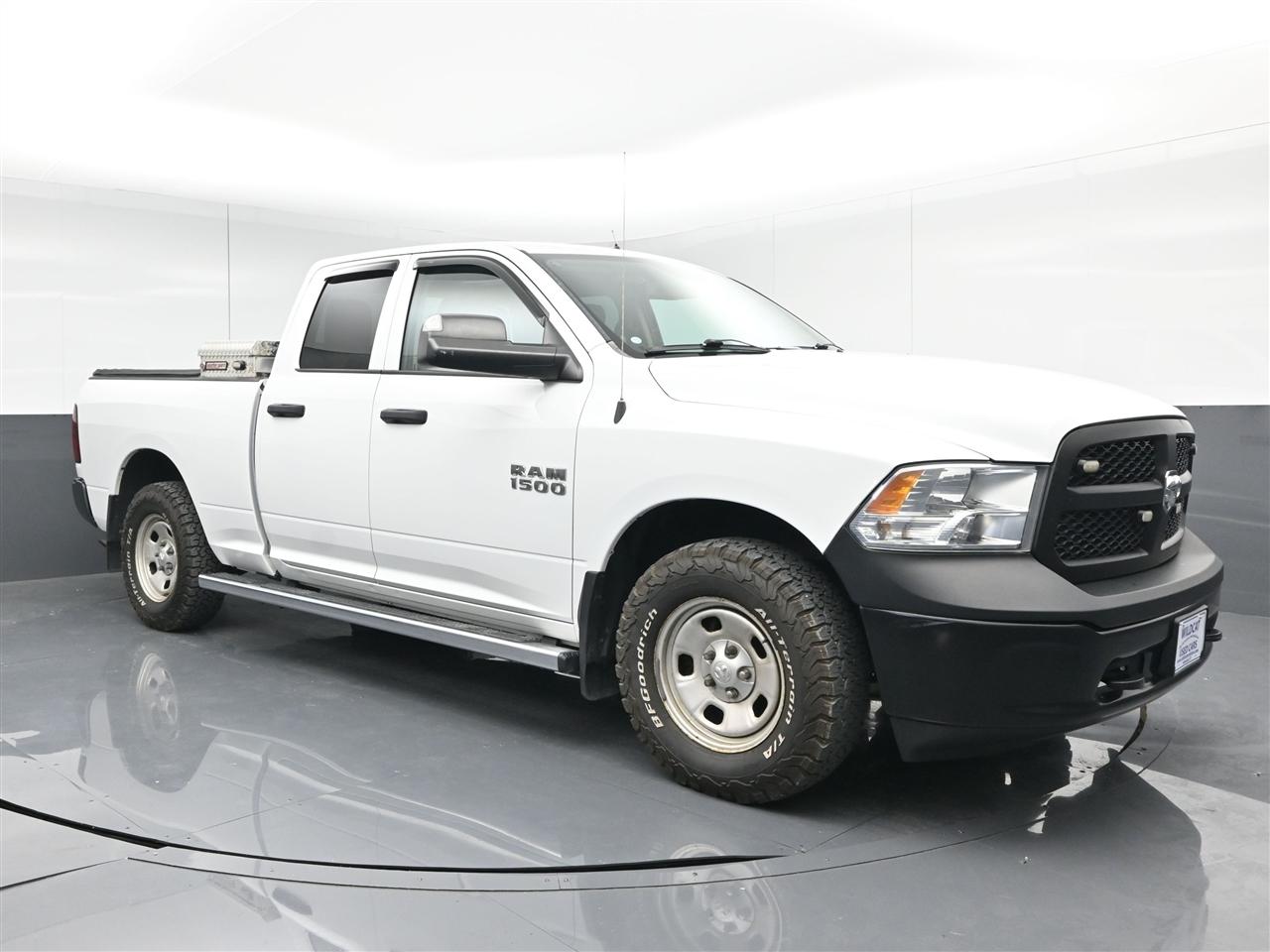 RAM 1500 Tradesman Quad Cab 4WD 2017