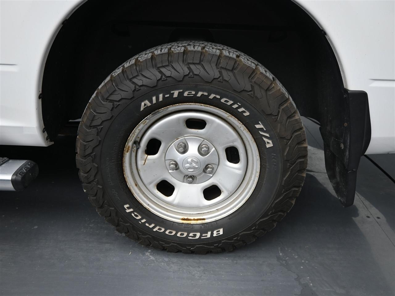 RAM 1500 Tradesman Quad Cab 4WD 2017