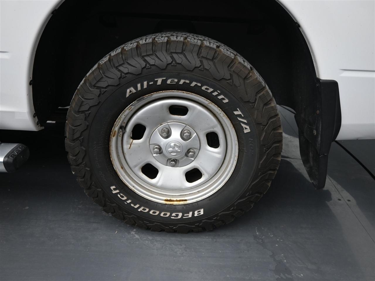 RAM 1500 Tradesman Quad Cab 4WD 2017