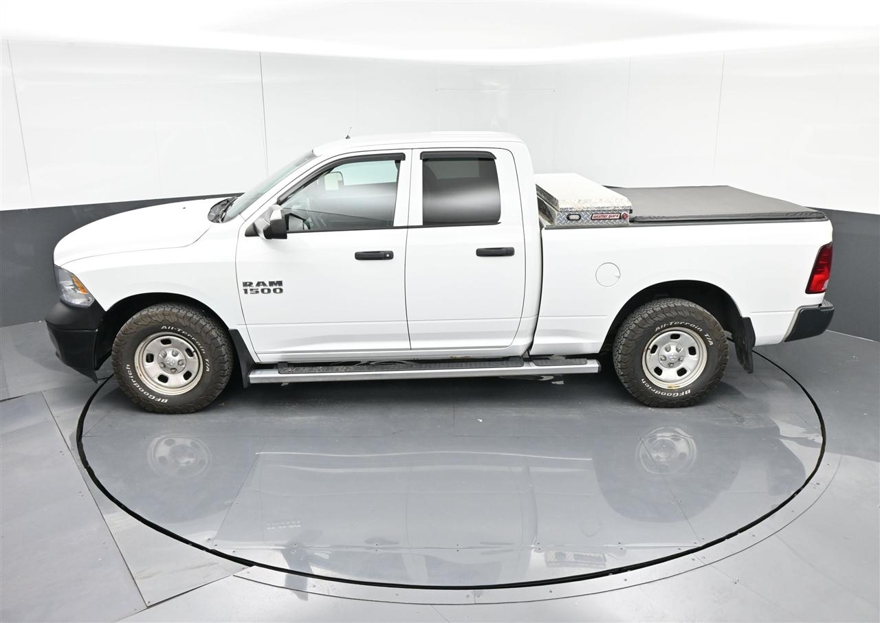 RAM 1500 Tradesman Quad Cab 4WD 2017