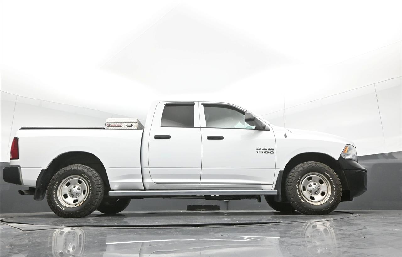 RAM 1500 Tradesman Quad Cab 4WD 2017