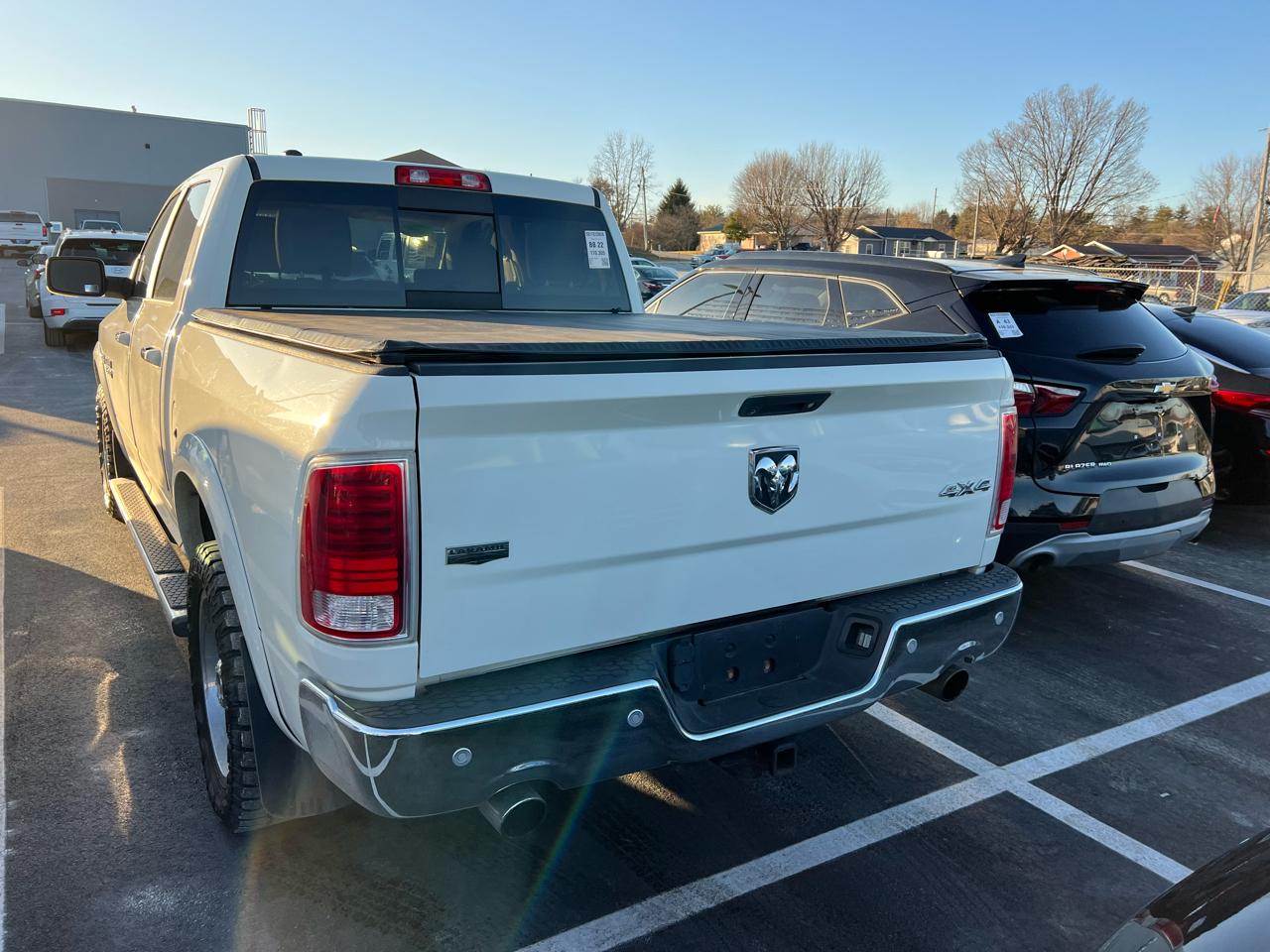 RAM 1500 Laramie Crew Cab SWB 4WD 2017