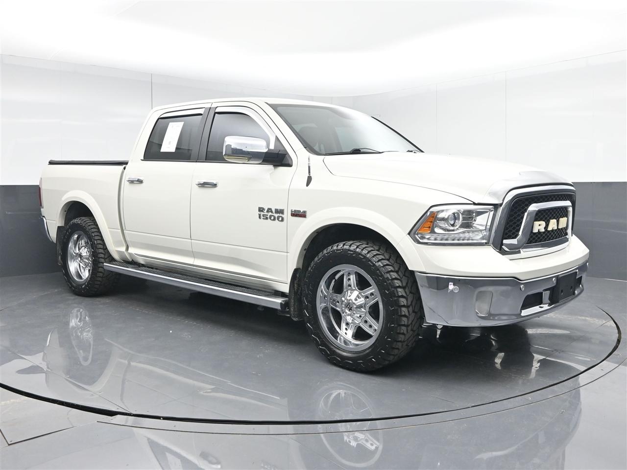 RAM 1500 Laramie Crew Cab SWB 4WD 2017