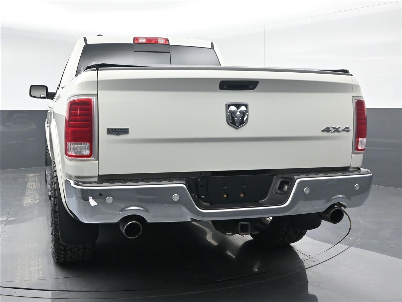 RAM 1500 Laramie Crew Cab SWB 4WD 2017