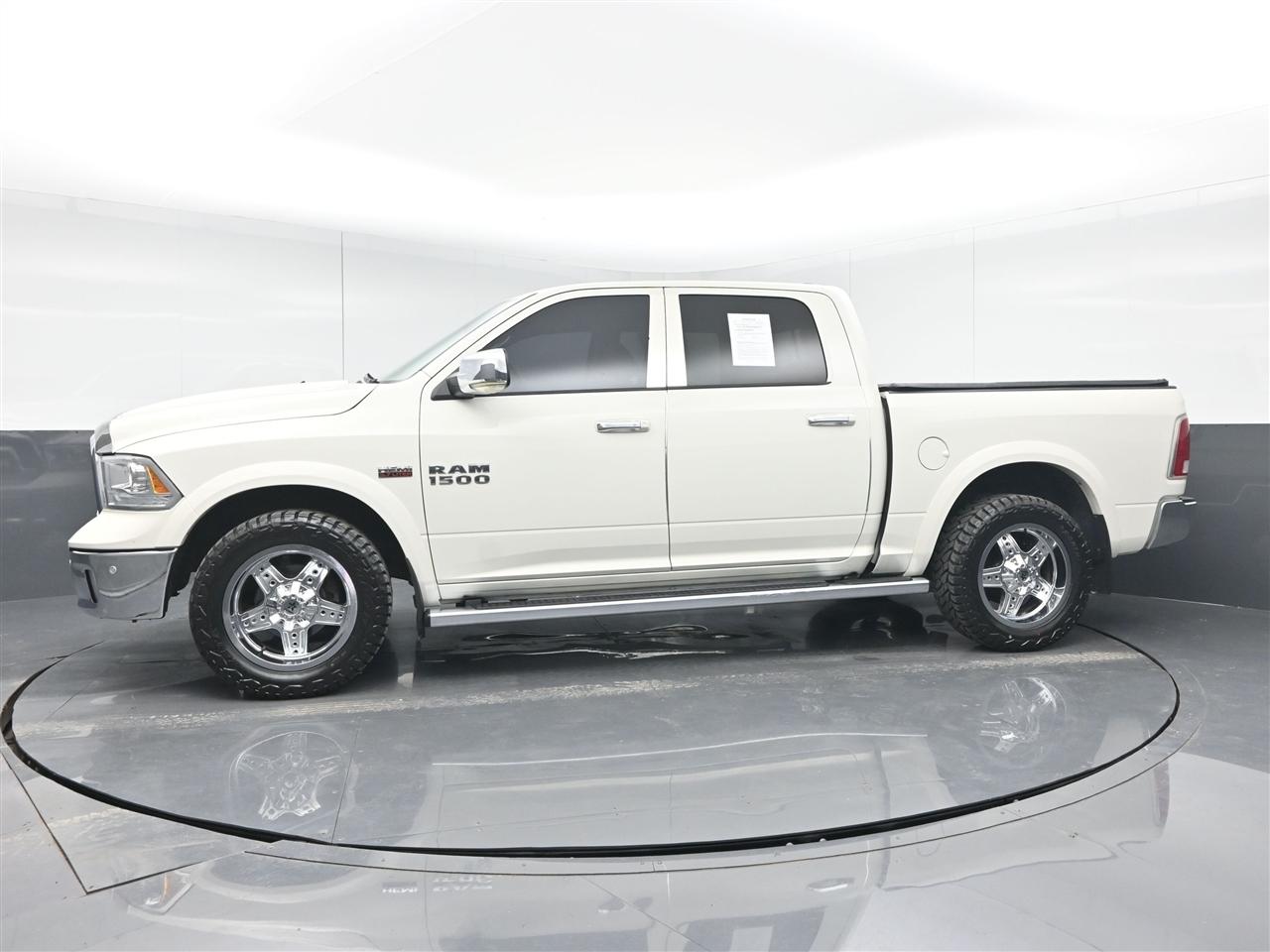 RAM 1500 Laramie Crew Cab SWB 4WD 2017