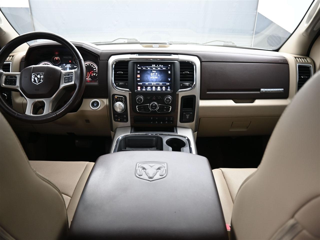 RAM 1500 Laramie Crew Cab SWB 4WD 2017