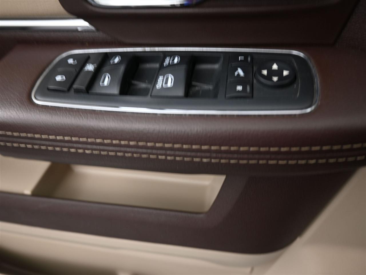 RAM 1500 Laramie Crew Cab SWB 4WD 2017