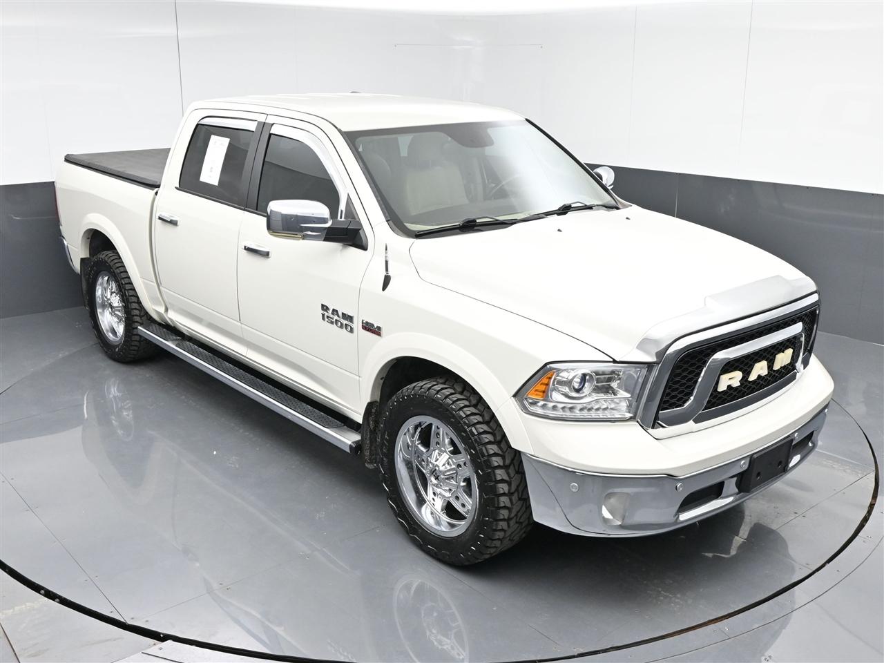 RAM 1500 Laramie Crew Cab SWB 4WD 2017