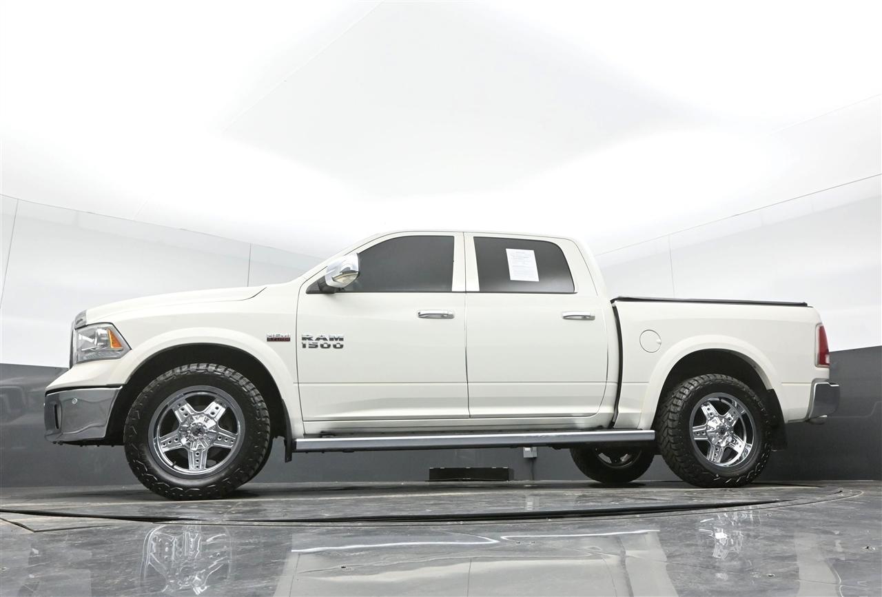 RAM 1500 Laramie Crew Cab SWB 4WD 2017